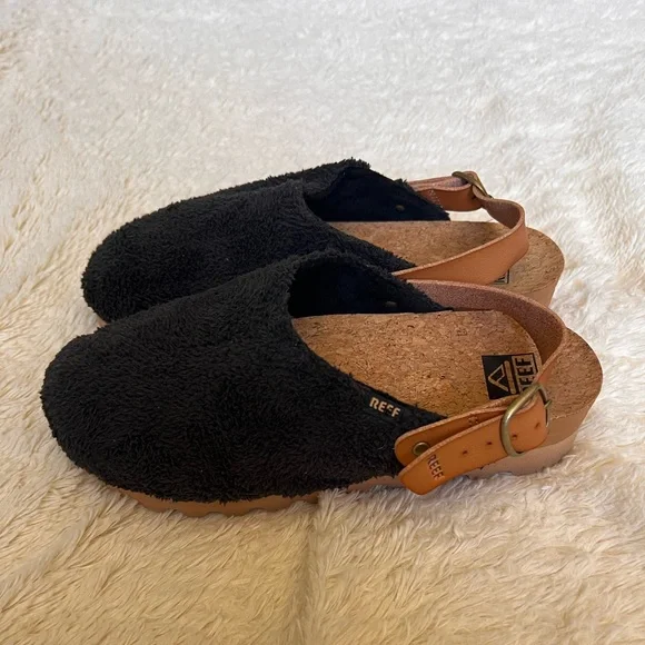 Reef Black Fuzzy Slip-Ons - Picture 2 of 4